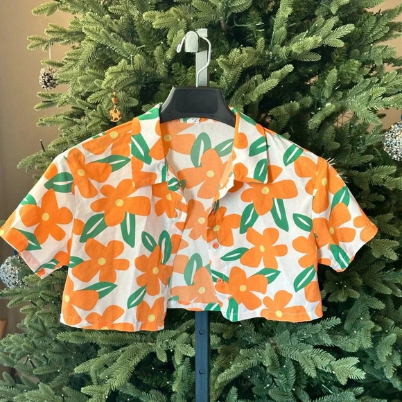 SHEIN Other - SHEIN 11-12 cropped button down summer shirt